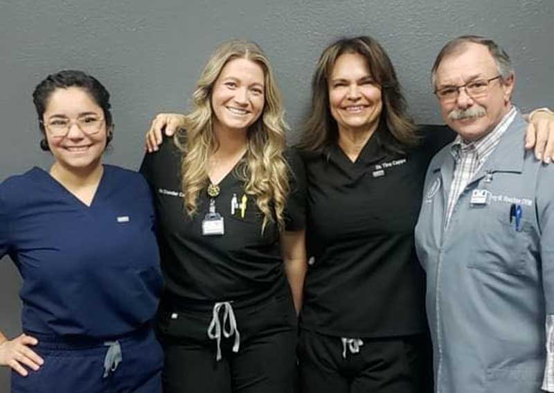 Carousel Slide 4: Meet our veterinarians
